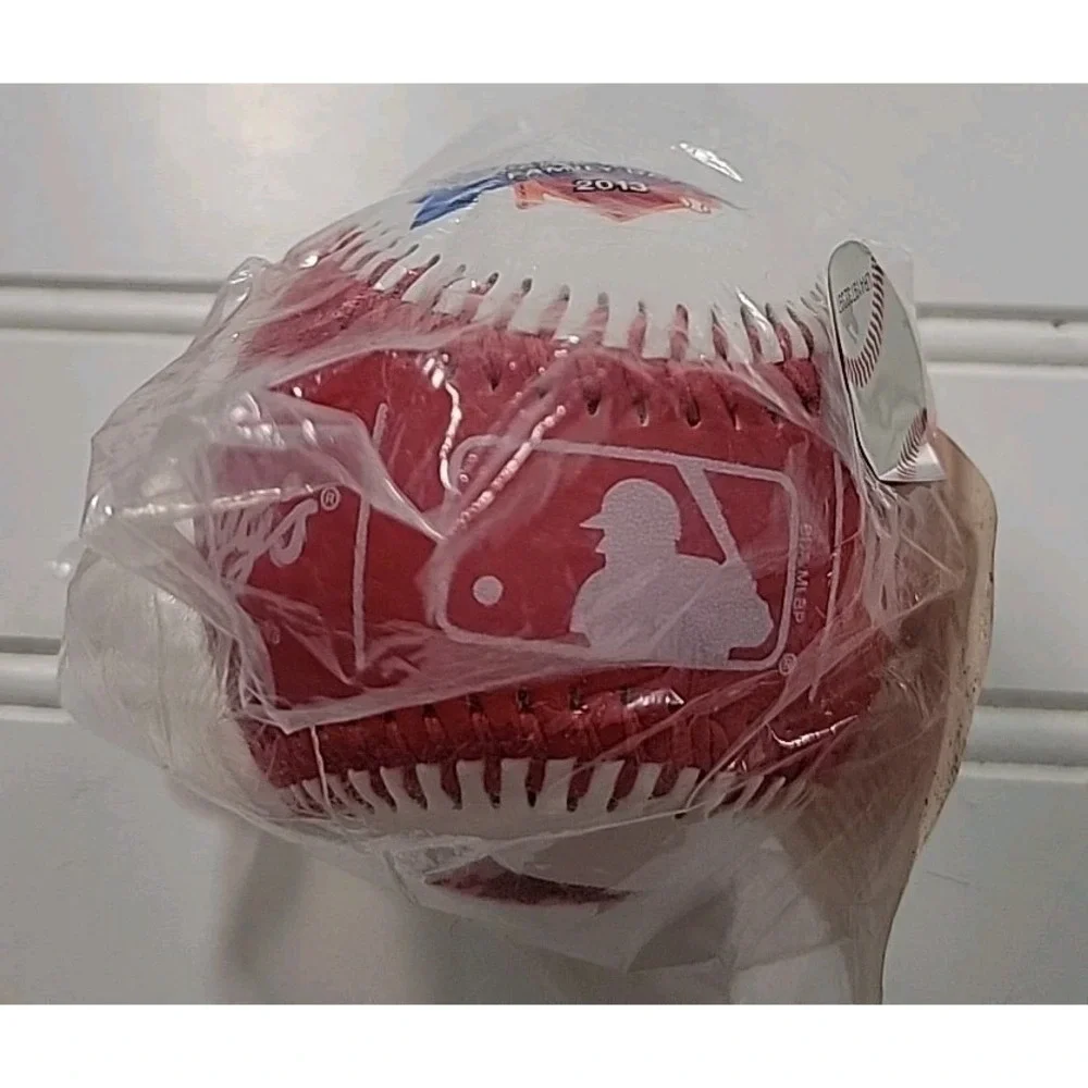 Kelloggs Keebler Tony‎ the Tiger Hispanic Heritage Family Day Baseball NEW